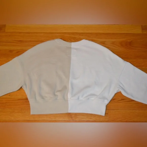 Women’s Abercrombie & Fitch cropped sweatshirt, size XXS - Picture 7 of 14